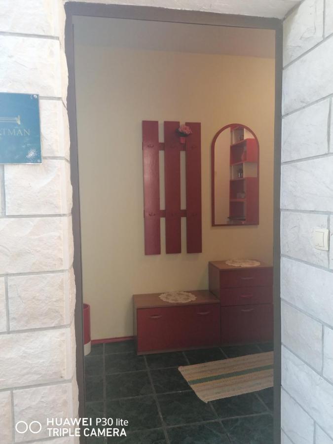 Apartmani Zute Račišće Dış mekan fotoğraf