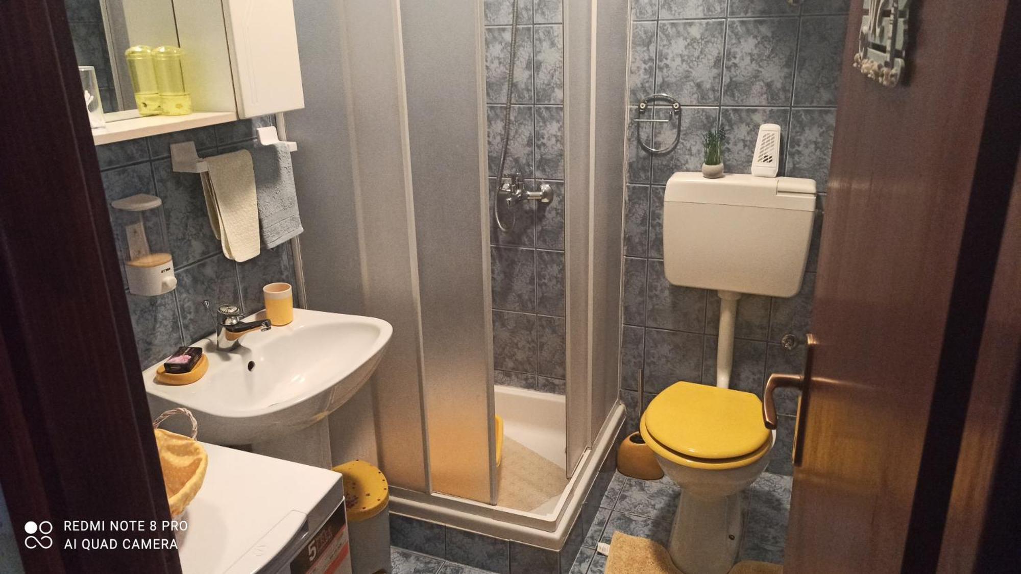 Apartmani Zute Račišće Oda fotoğraf